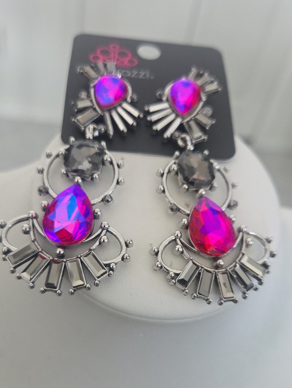 Paparazzi Ultra Universal Pink Earrings NWT